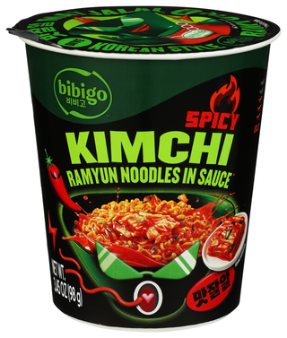 Bibigo Cup Ramyun Kimchi Spicy - Centre - Front